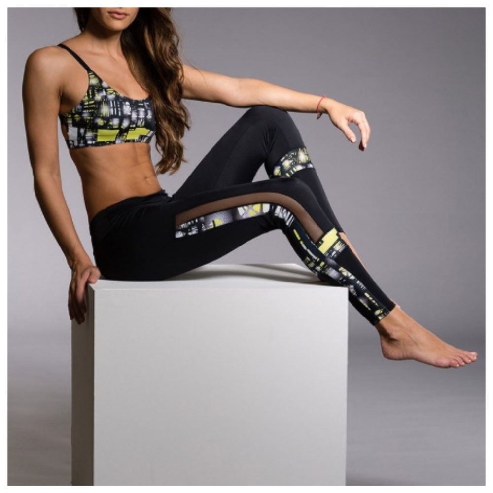 Onzie | Queen Bee Yoga Workout Leggings S/M